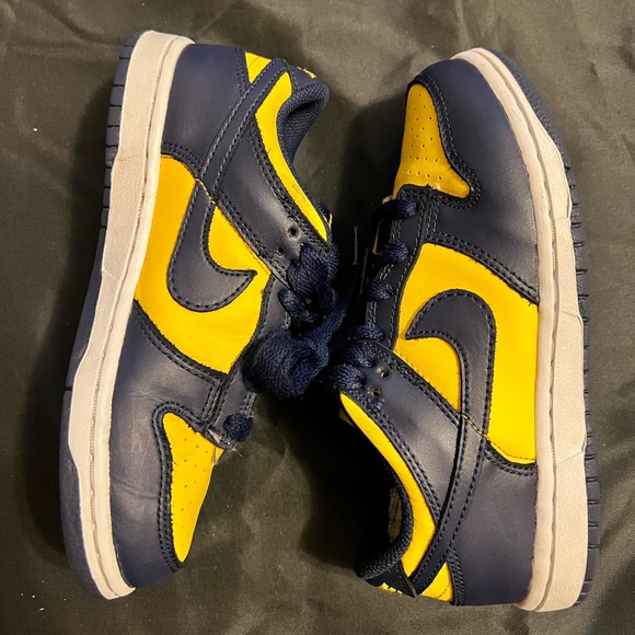 Nike Dunk Low - Picture 3 of 6